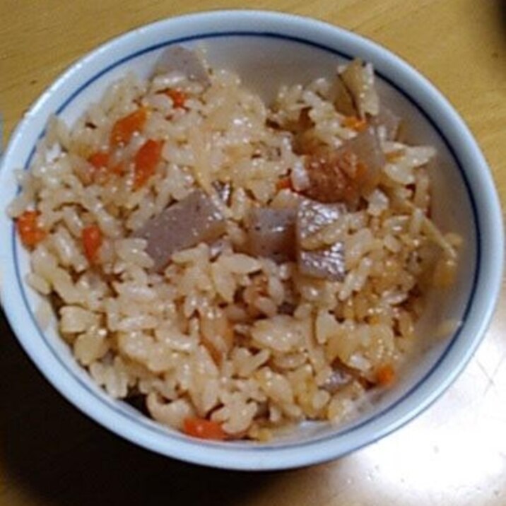 鶏もも肉の炊き込みご飯